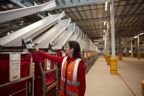 new royal mail hub midlands.